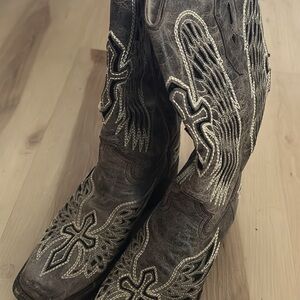 Women's Black Embroidered Western Combat Boots